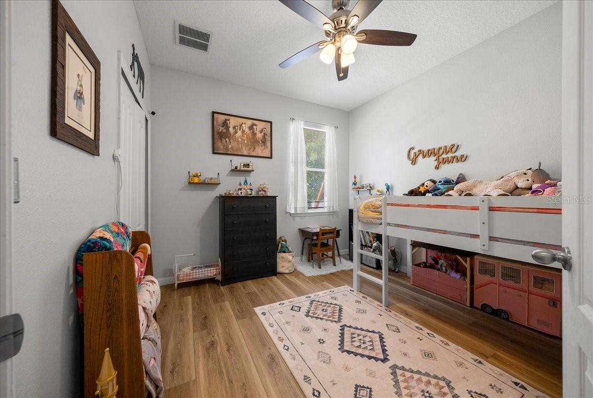 COLONY LAKES - Residential