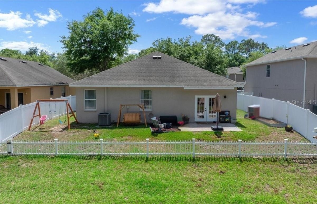 COLONY LAKES - Residential