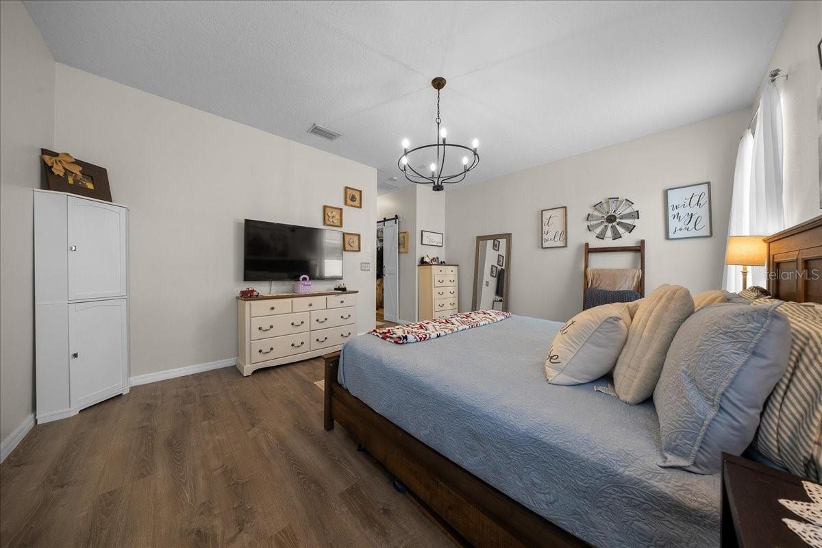 COLONY LAKES - Residential