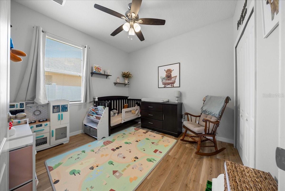 COLONY LAKES - Residential