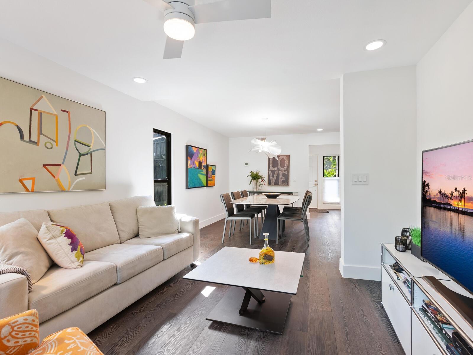 LANDINGS TREEHOUSE - Residential