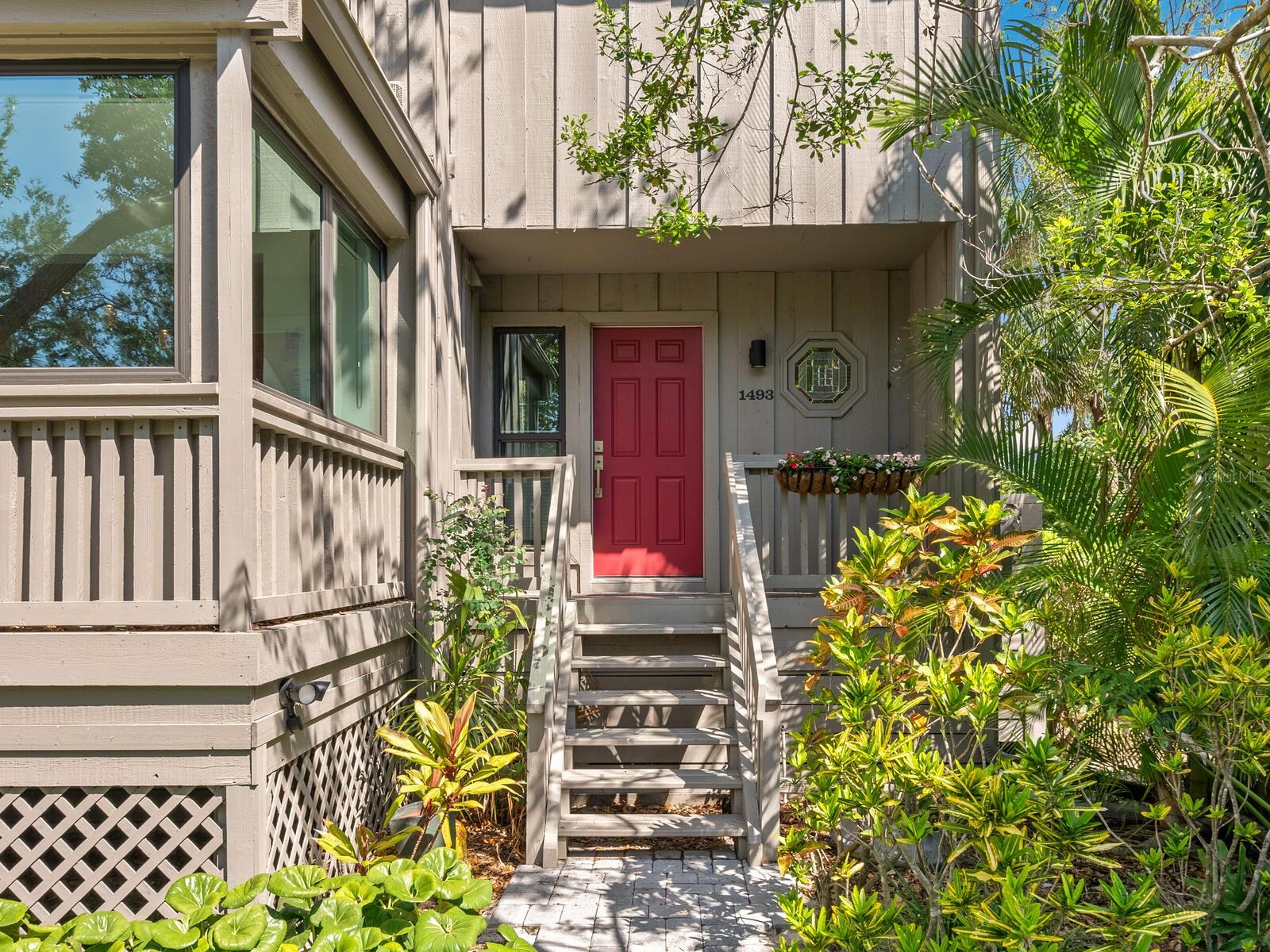 1493 LANDINGS LAKE DRIVE 32