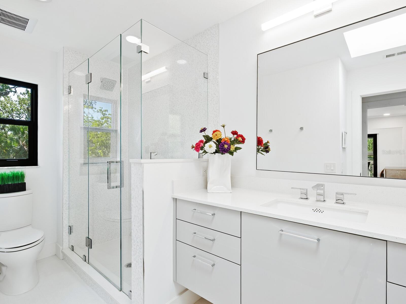 LANDINGS TREEHOUSE - Residential