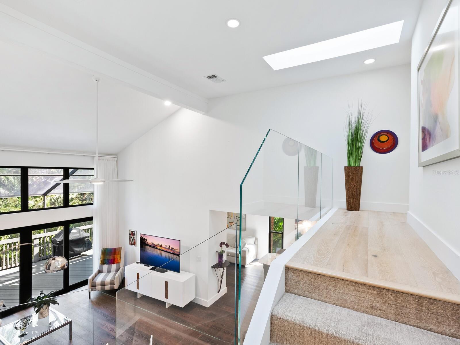 LANDINGS TREEHOUSE - Residential