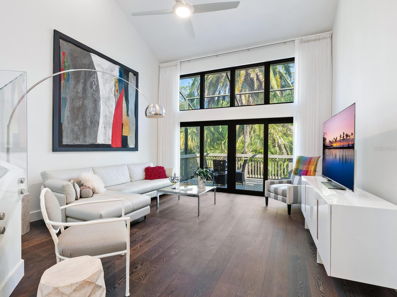 LANDINGS TREEHOUSE - Residential