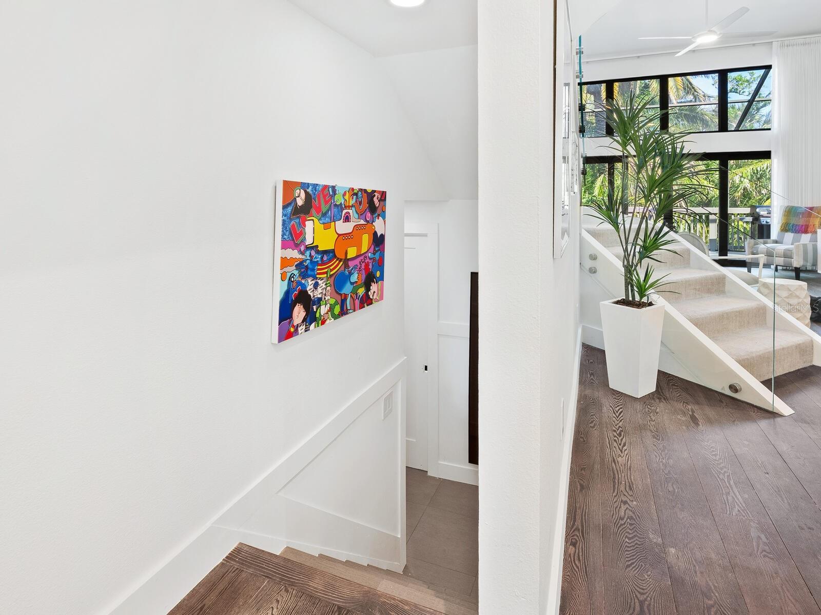 LANDINGS TREEHOUSE - Residential