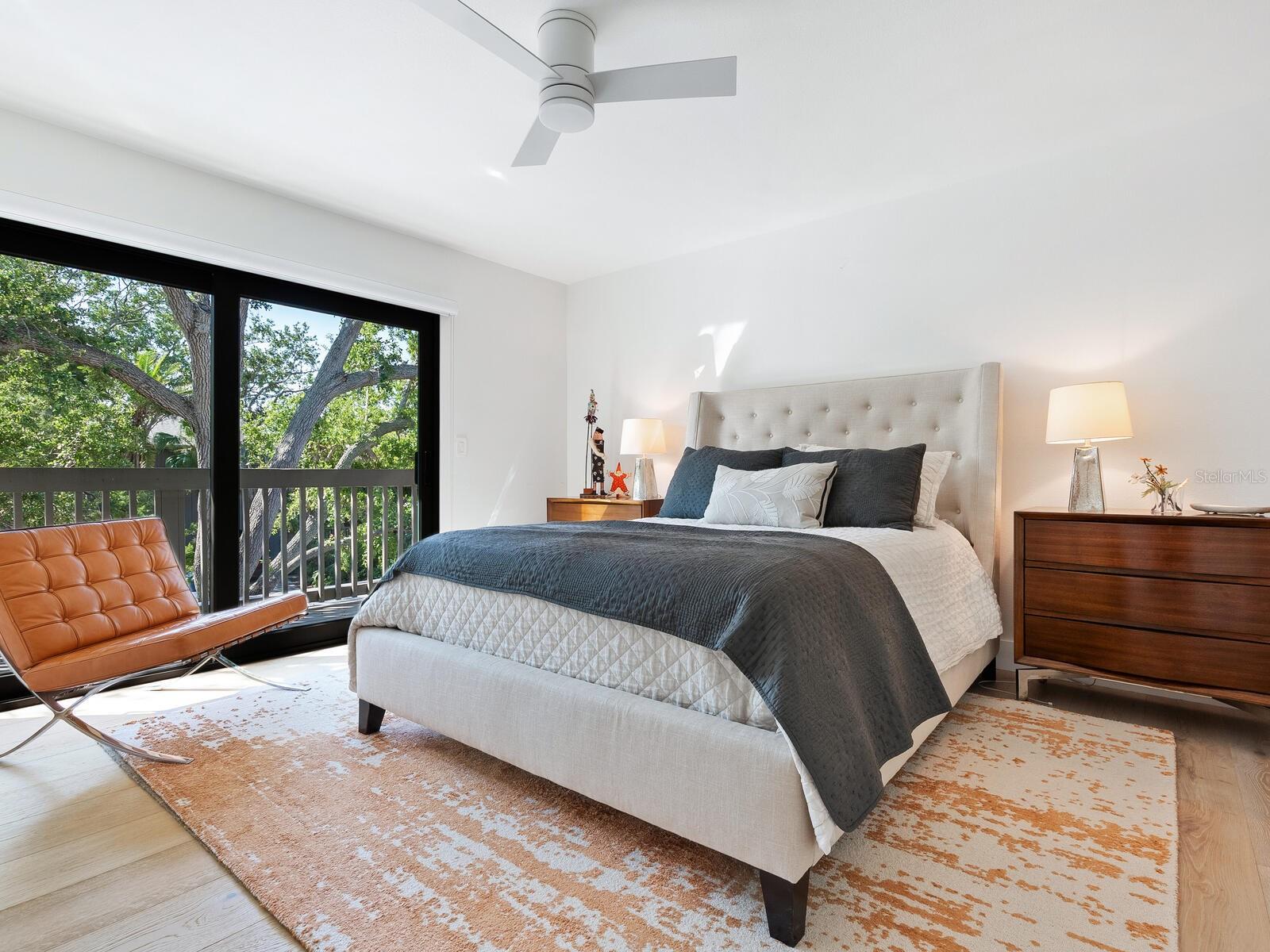 LANDINGS TREEHOUSE - Residential