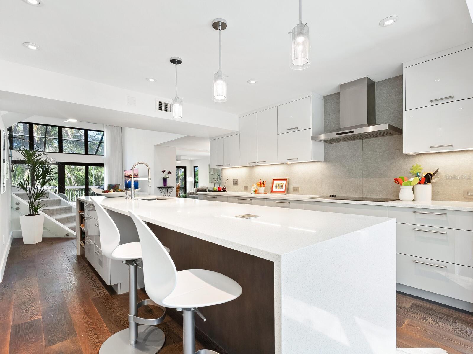 LANDINGS TREEHOUSE - Residential