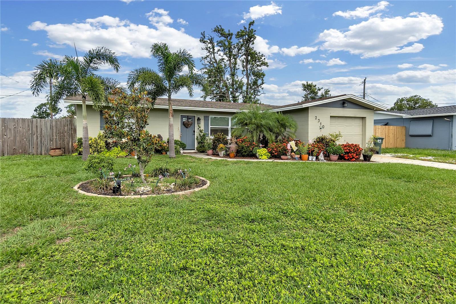 WINDSOR PARK FIRST UNIT - Residential