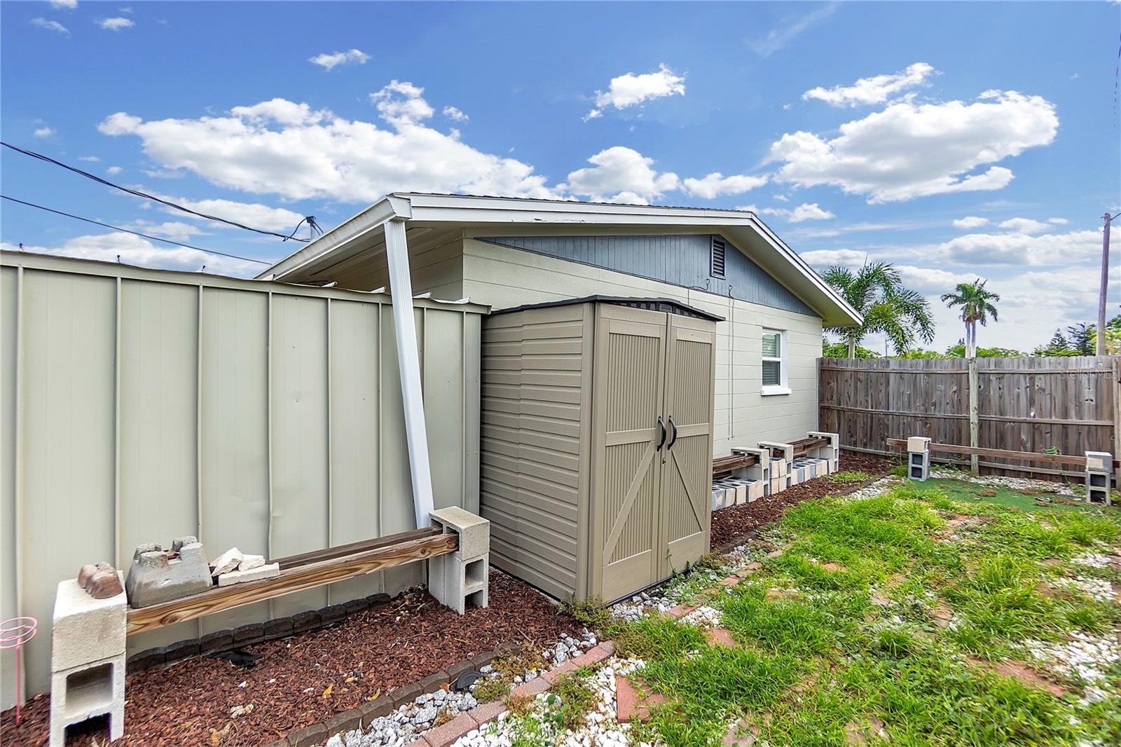 WINDSOR PARK FIRST UNIT - Residential