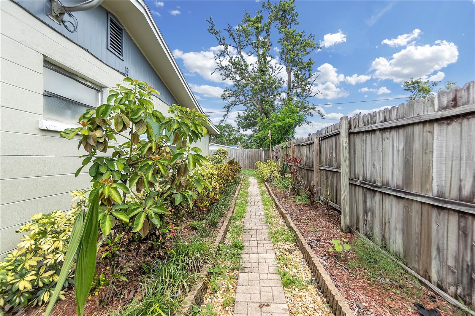 WINDSOR PARK FIRST UNIT - Residential