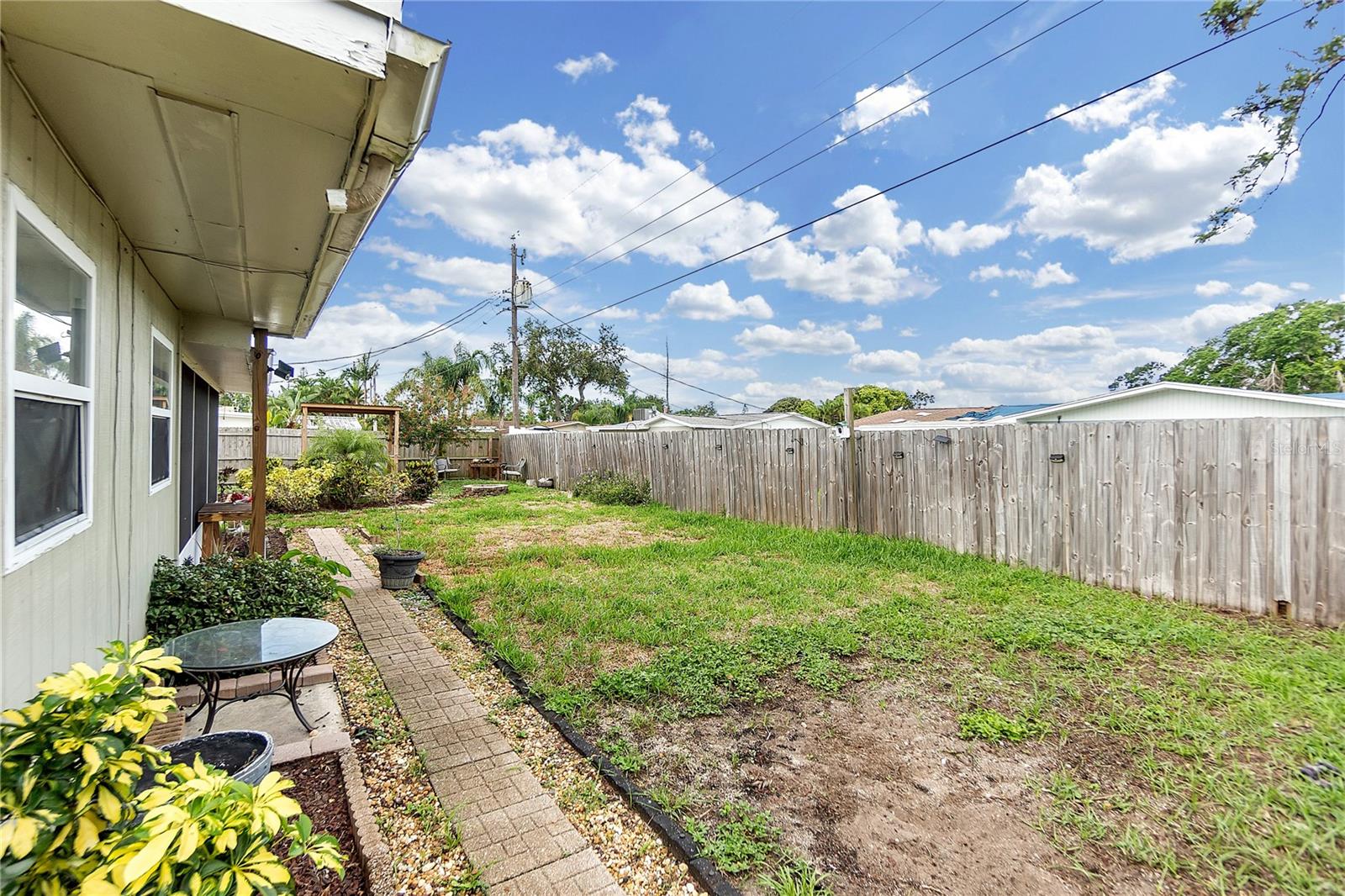 WINDSOR PARK FIRST UNIT - Residential