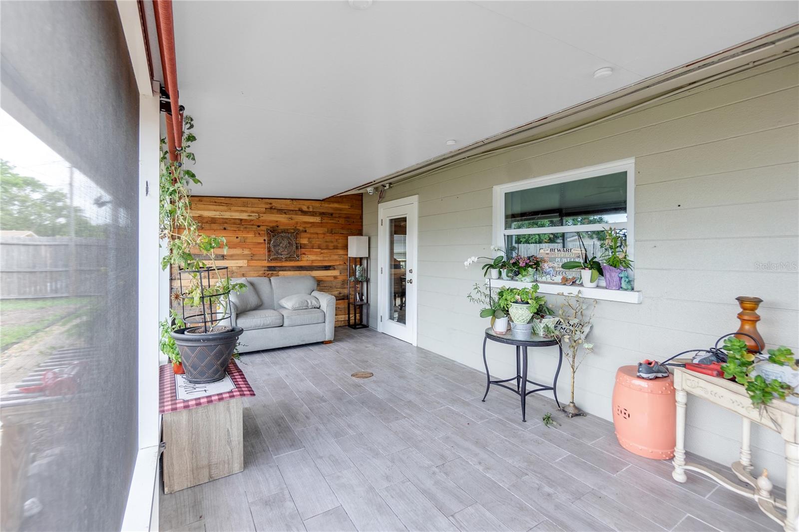 WINDSOR PARK FIRST UNIT - Residential