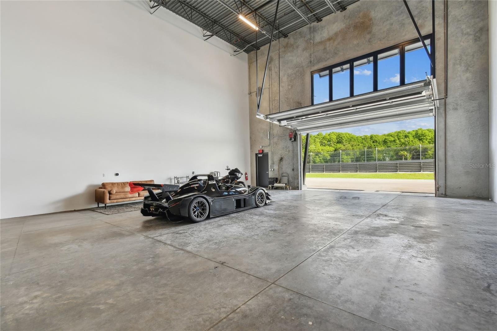 6500 MOTOR ENCLAVE WAY 1103