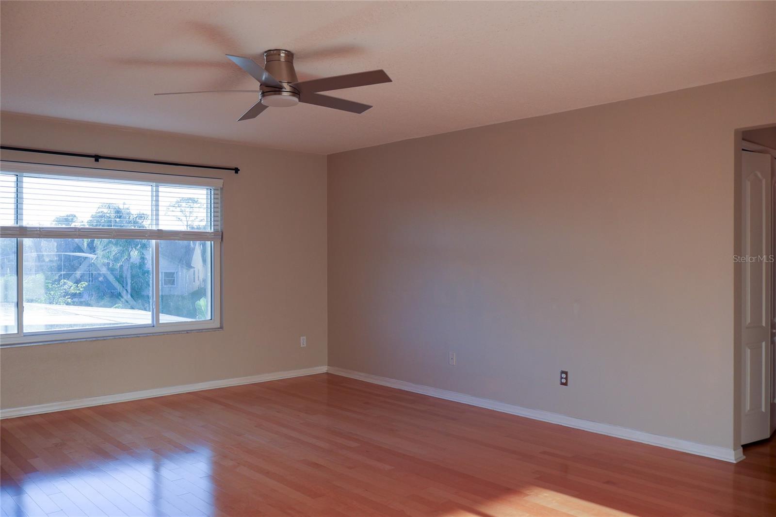 MUIRFIELD POINTE - Residential