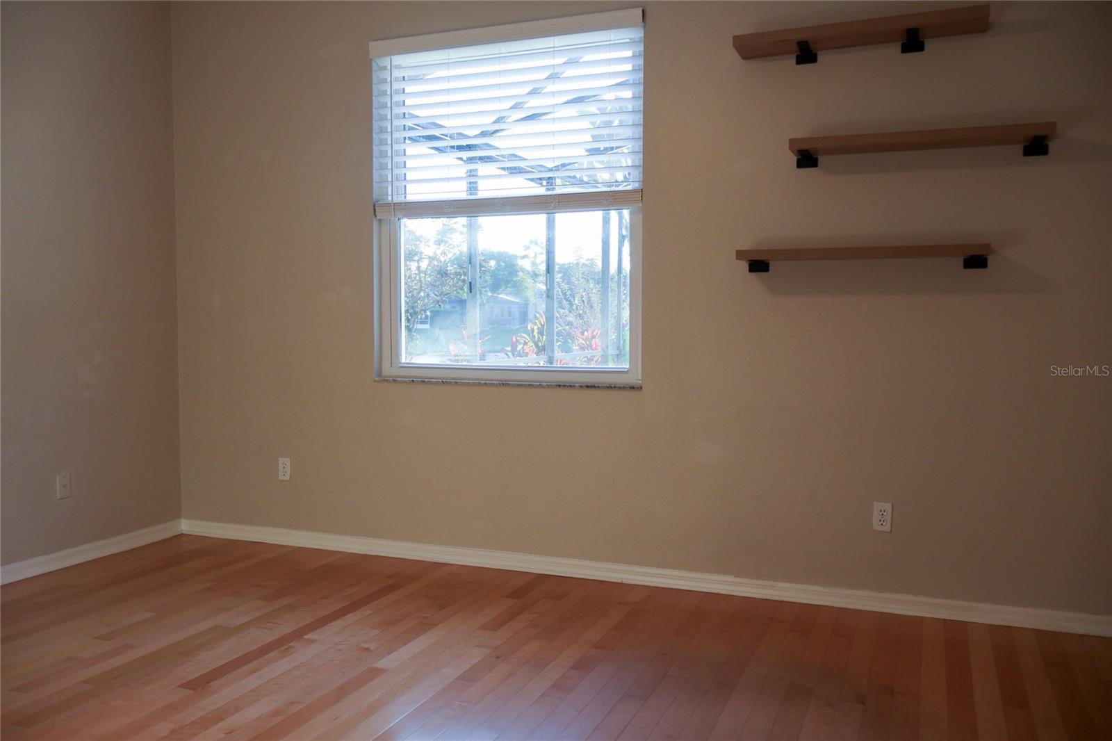 MUIRFIELD POINTE - Residential