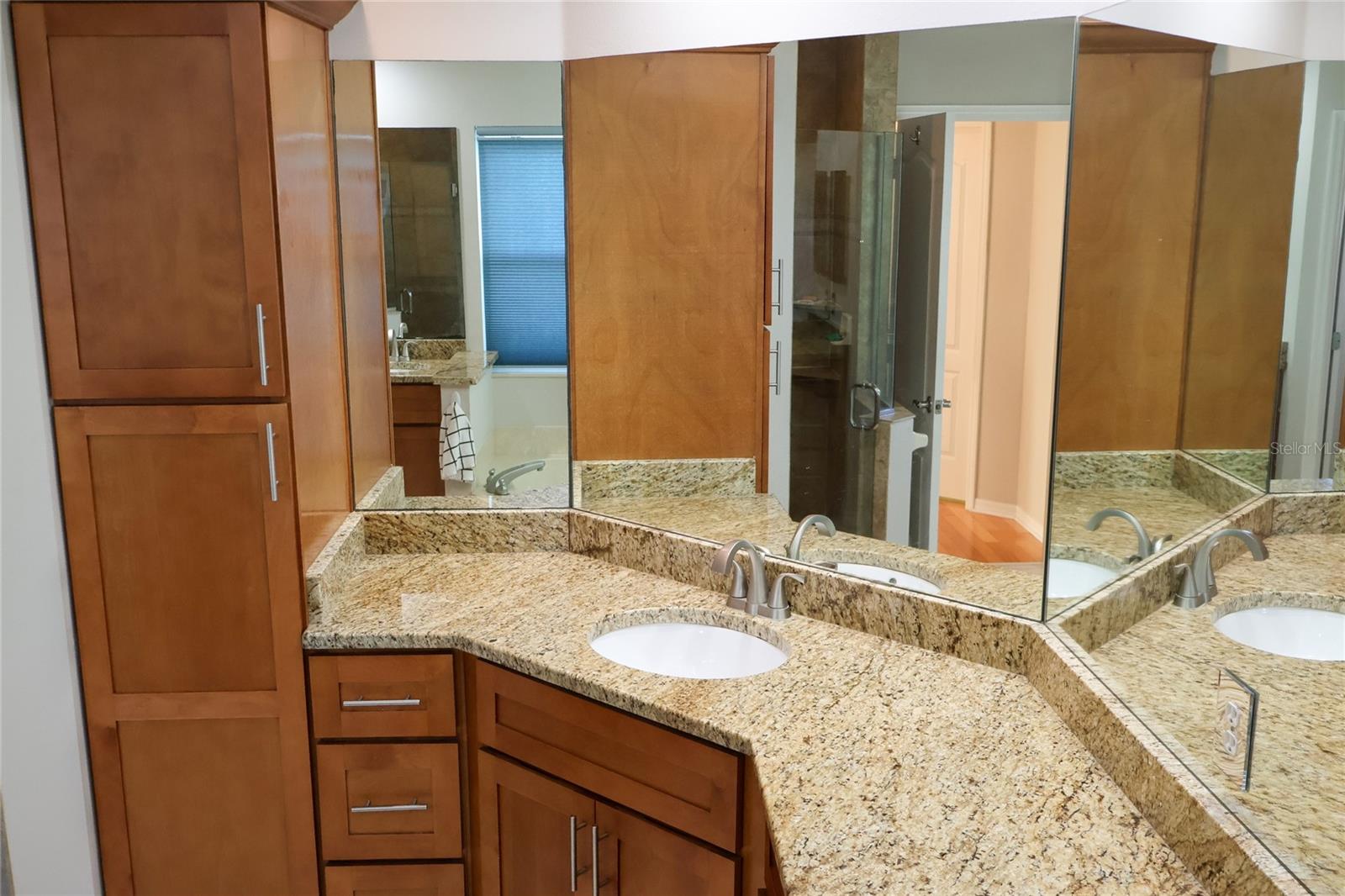 MUIRFIELD POINTE - Residential