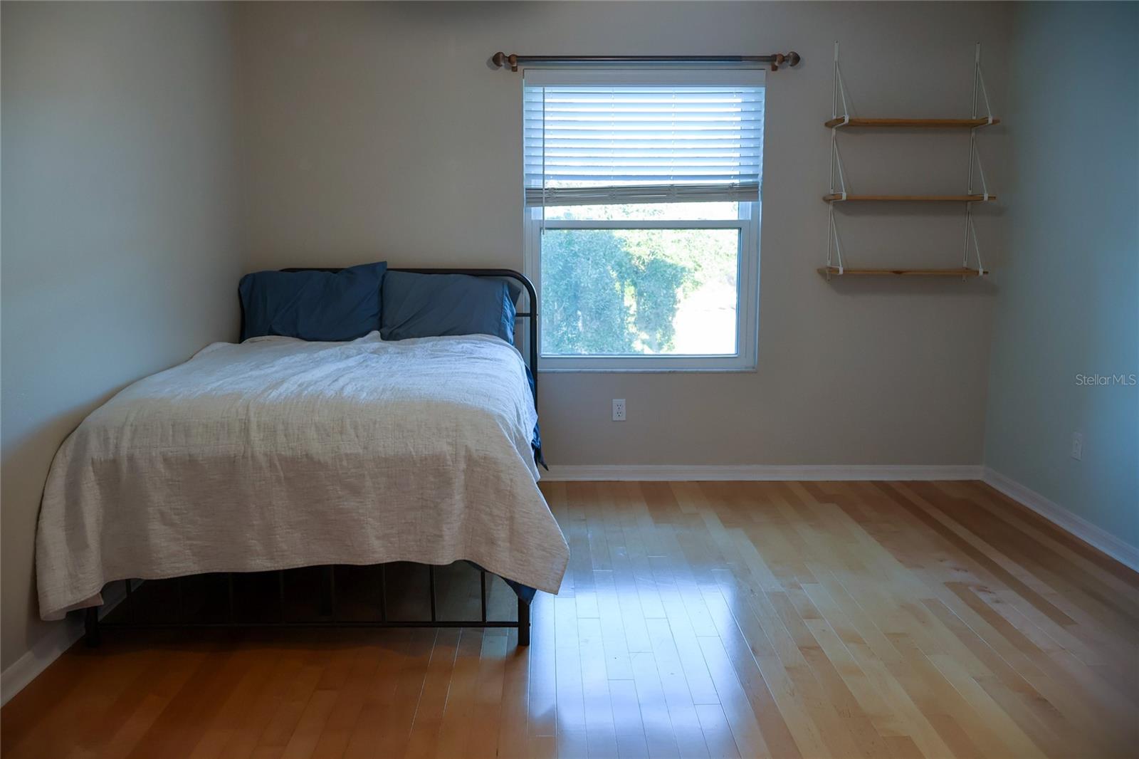 MUIRFIELD POINTE - Residential