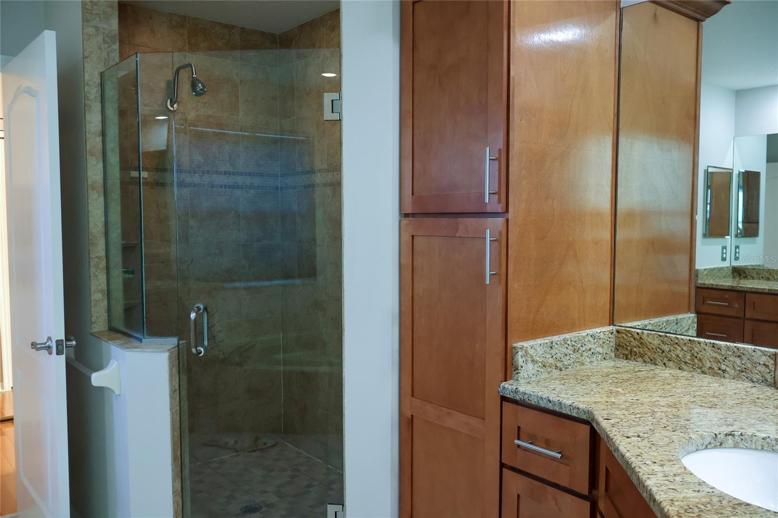 MUIRFIELD POINTE - Residential