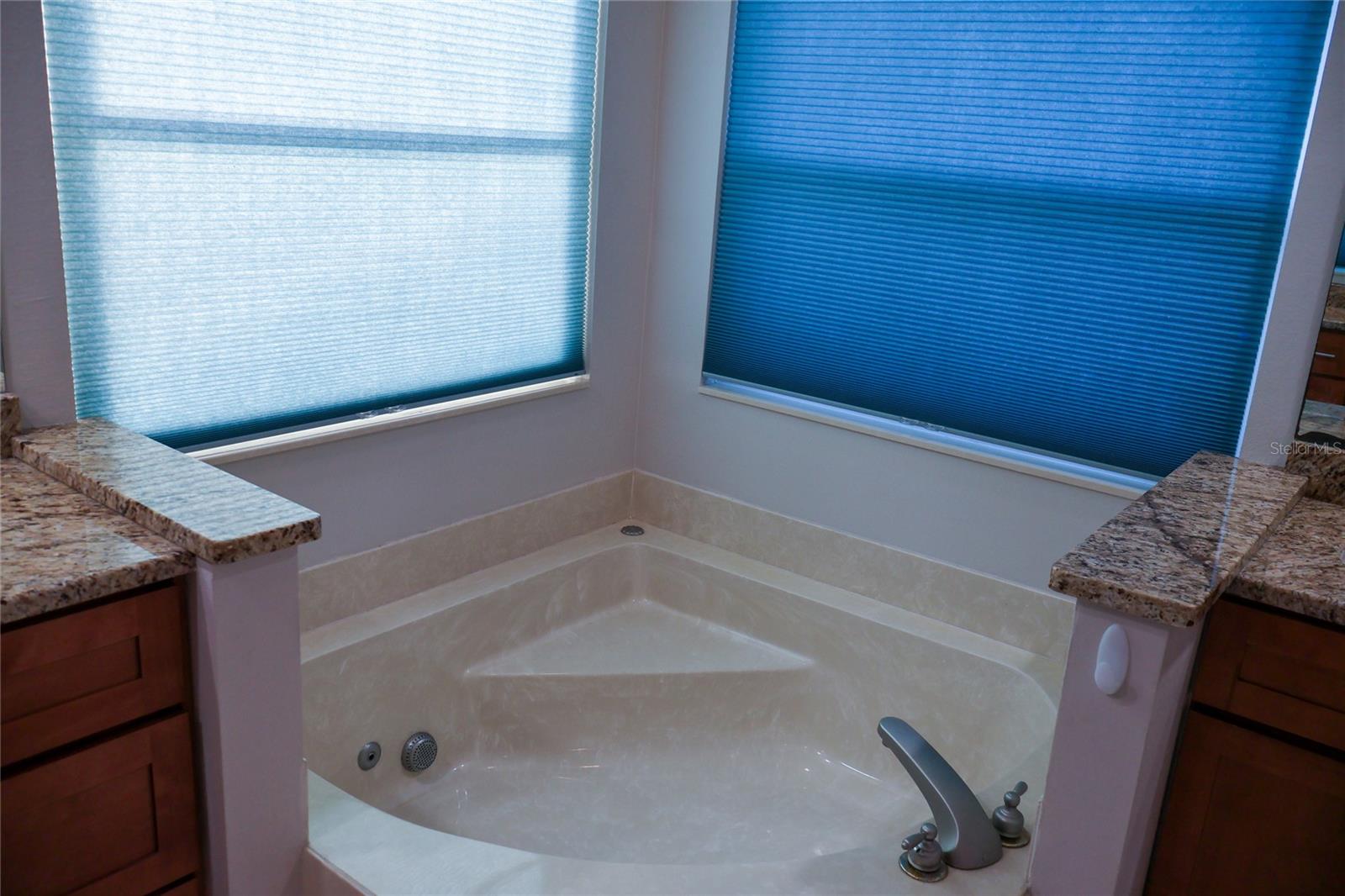 MUIRFIELD POINTE - Residential