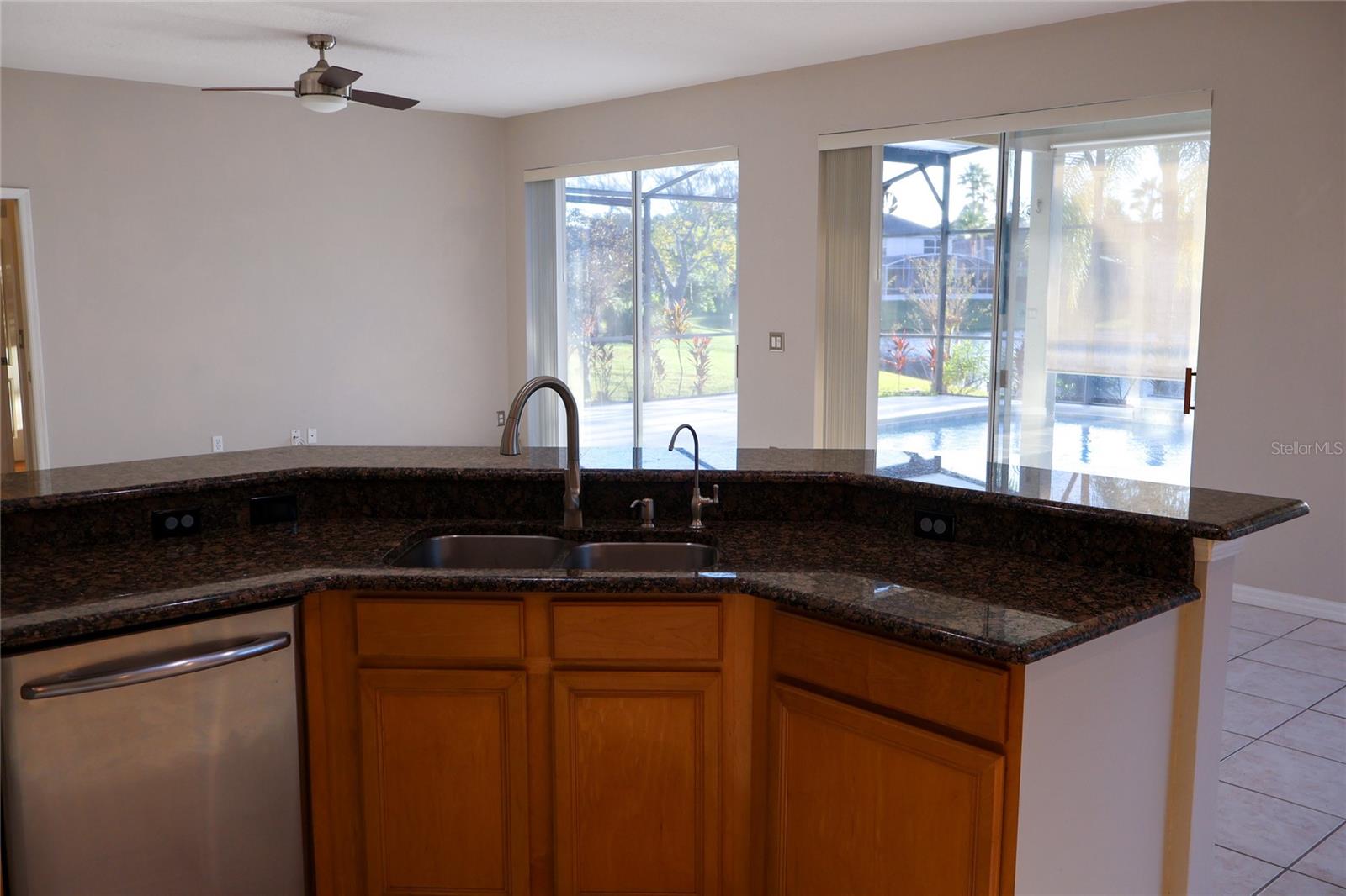 MUIRFIELD POINTE - Residential