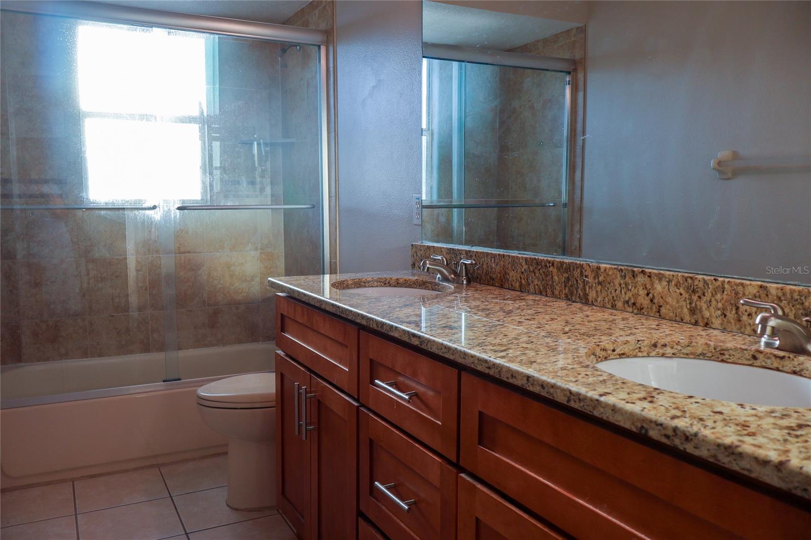 MUIRFIELD POINTE - Residential