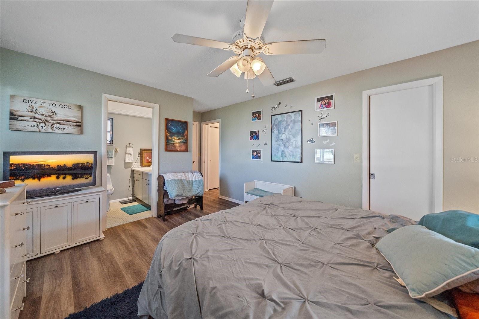 SOUTH GATE VILLAGE GREEN 07 - Residential