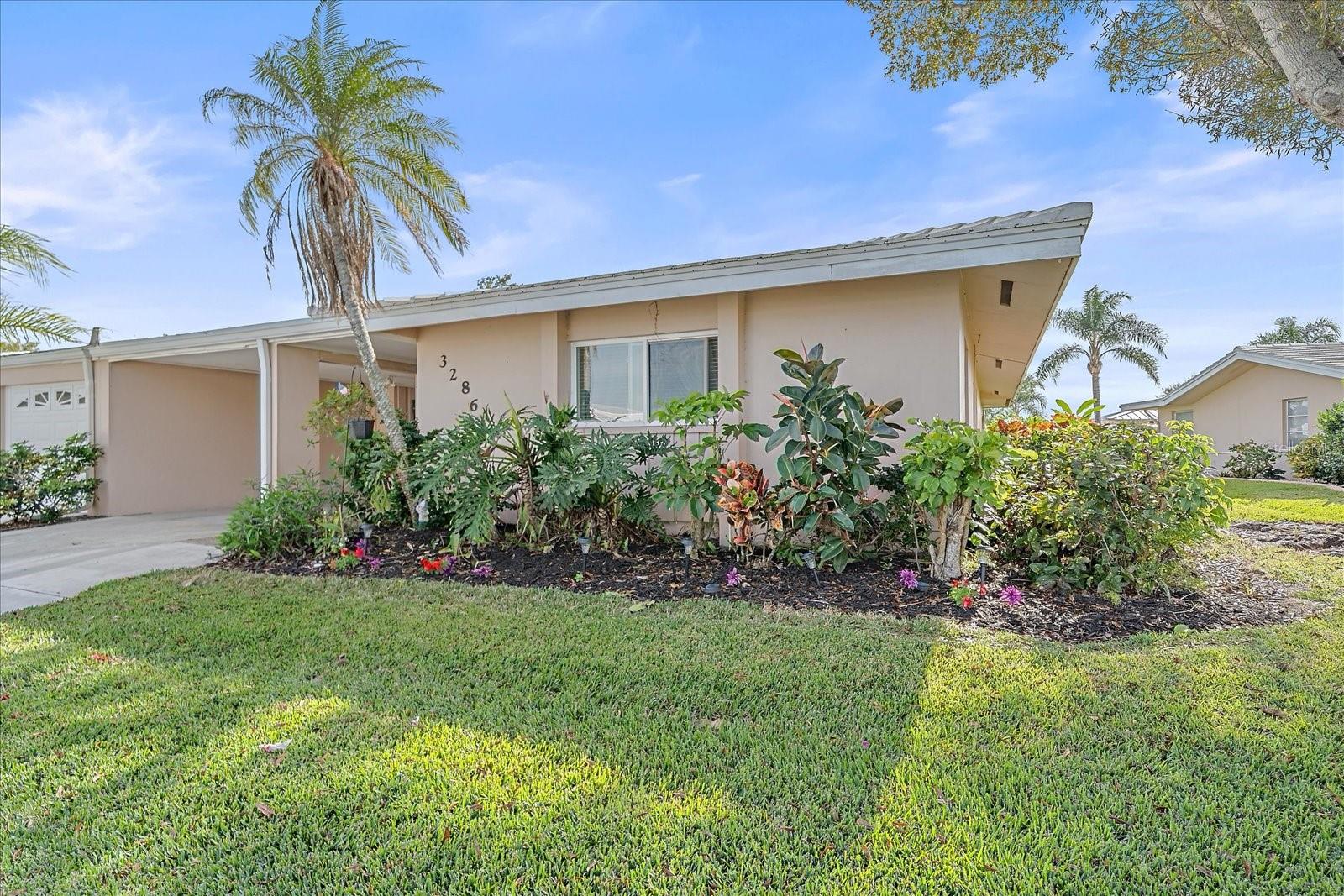 SOUTH GATE VILLAGE GREEN 07 - Residential