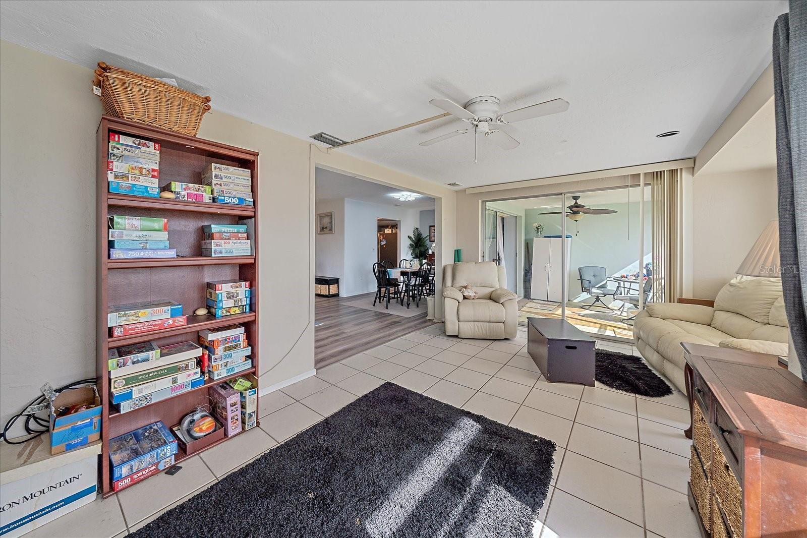 SOUTH GATE VILLAGE GREEN 07 - Residential