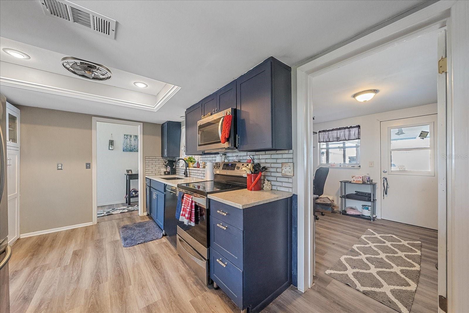 SOUTH GATE VILLAGE GREEN 07 - Residential