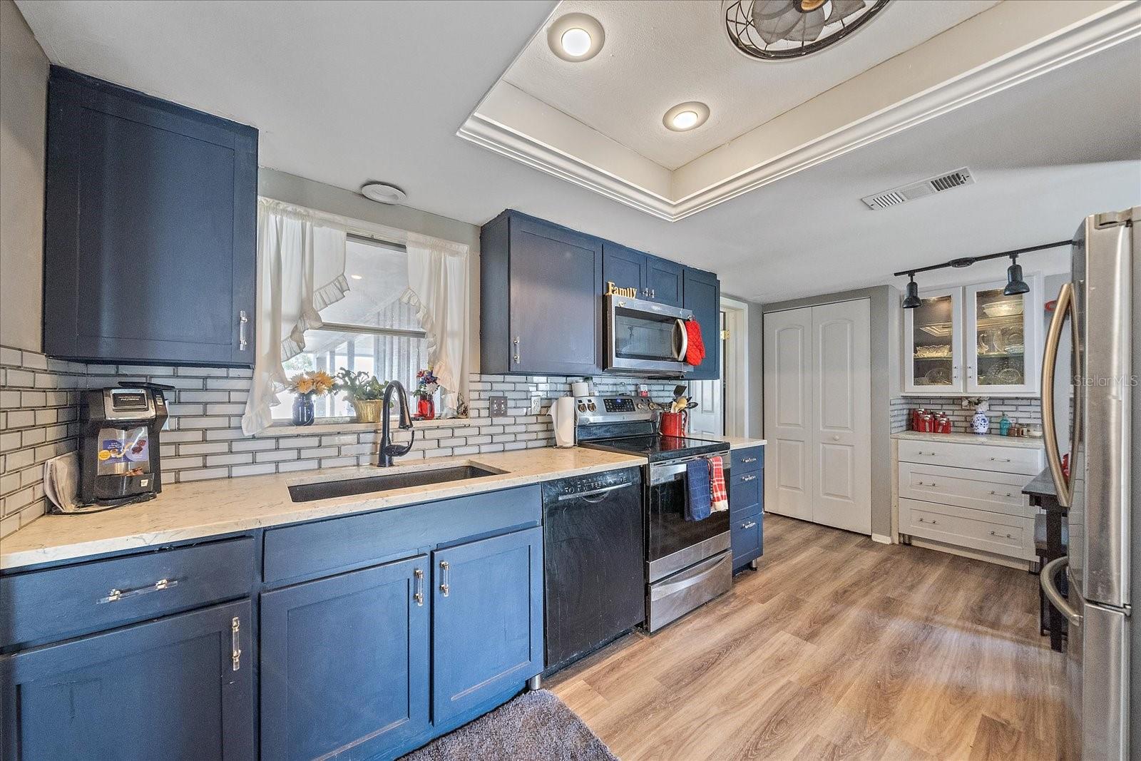 SOUTH GATE VILLAGE GREEN 07 - Residential