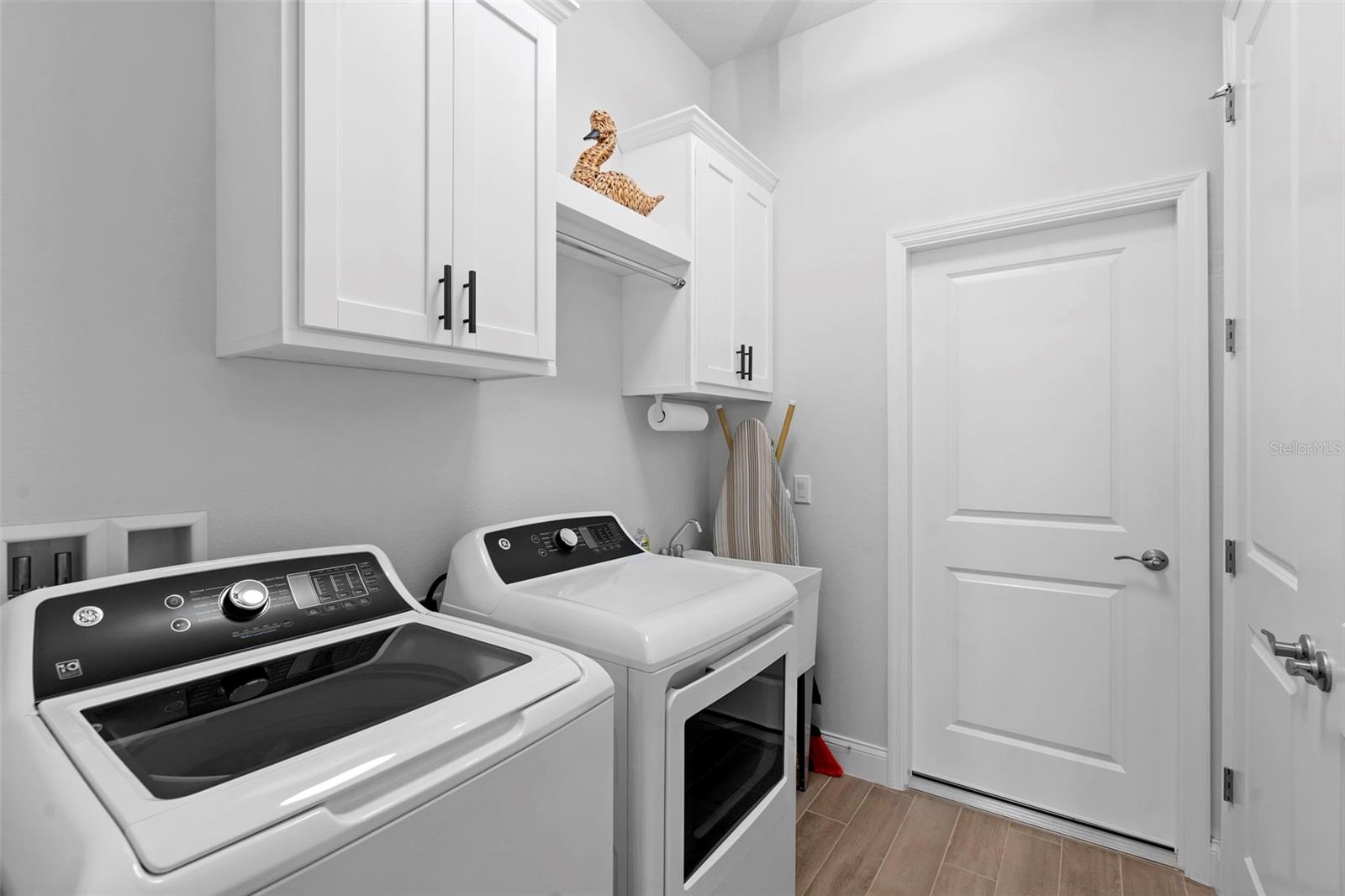 RESERVE AT VICTORIA - Residential