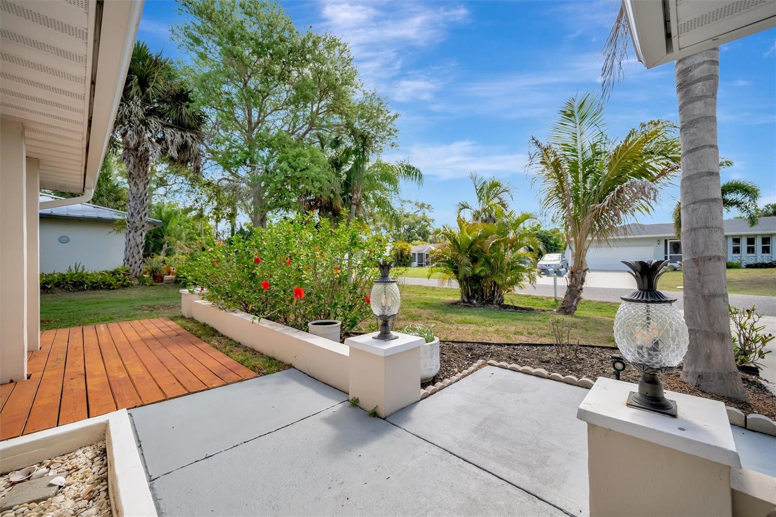 SOUTH VENICE - Residential