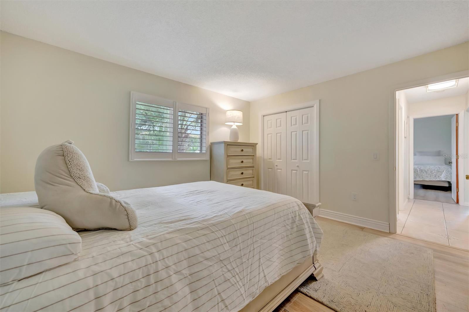 SOUTH VENICE - Residential