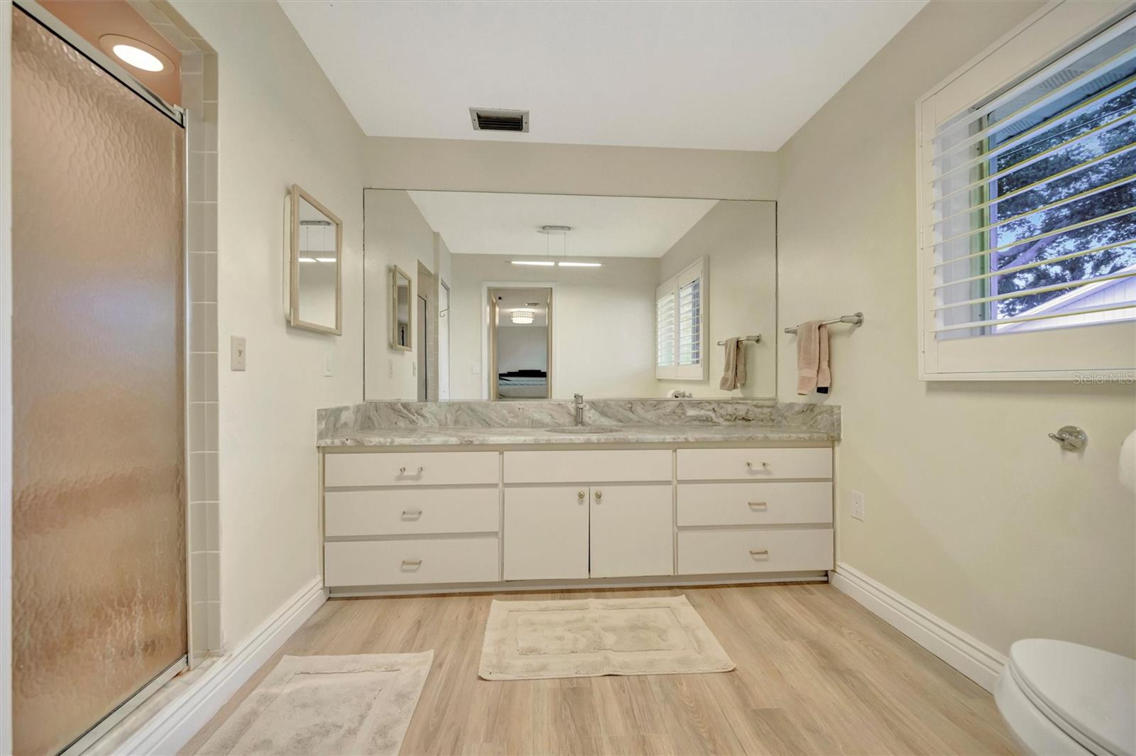 SOUTH VENICE - Residential