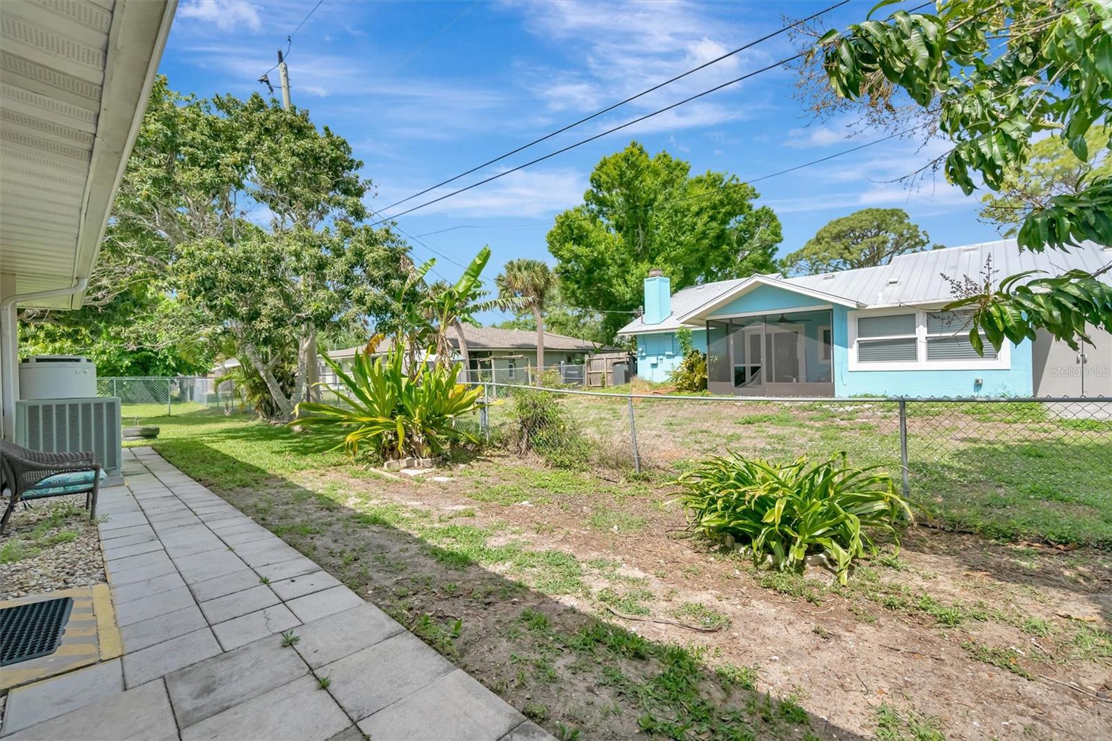 SOUTH VENICE - Residential