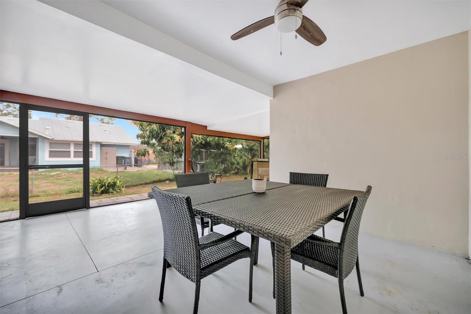 SOUTH VENICE - Residential