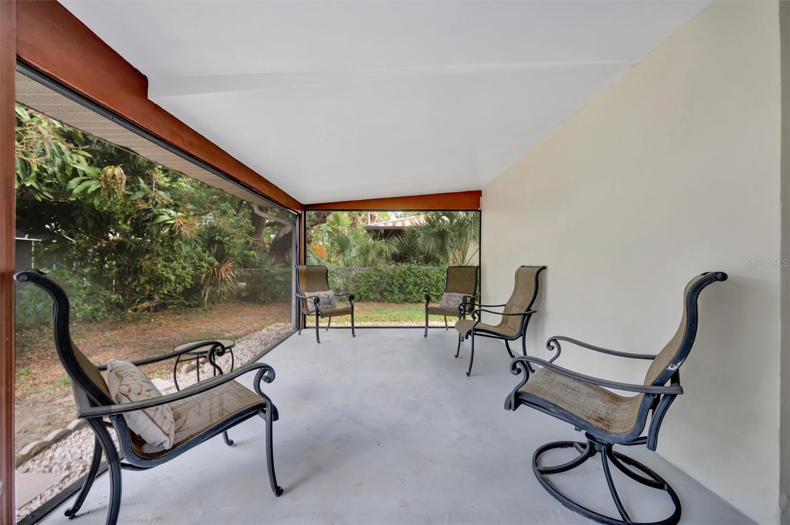 SOUTH VENICE - Residential