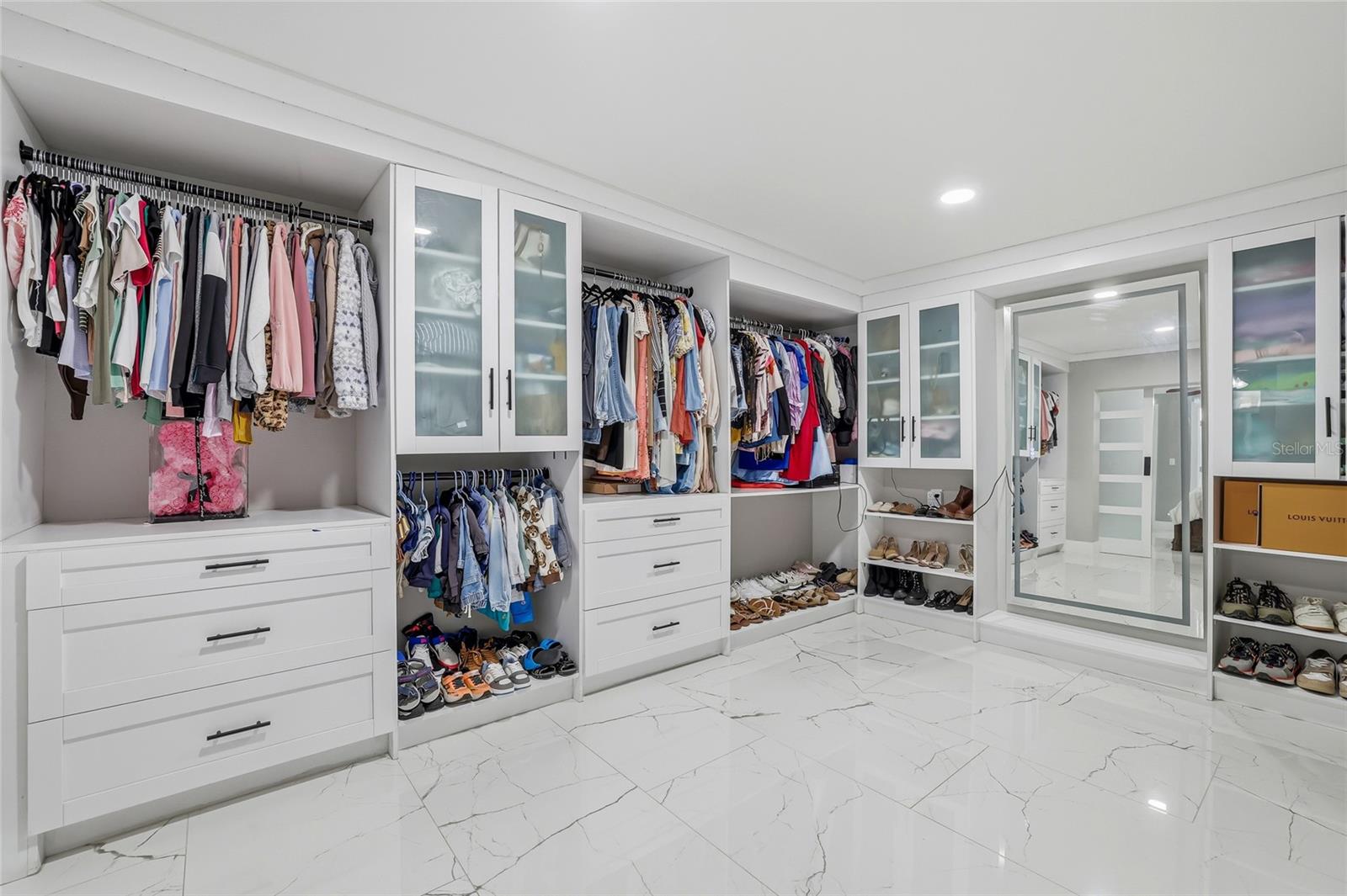 BLOOMINGDALE SEC C UNIT 4 - Residential