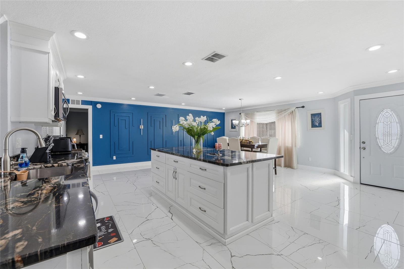 BLOOMINGDALE SEC C UNIT 4 - Residential