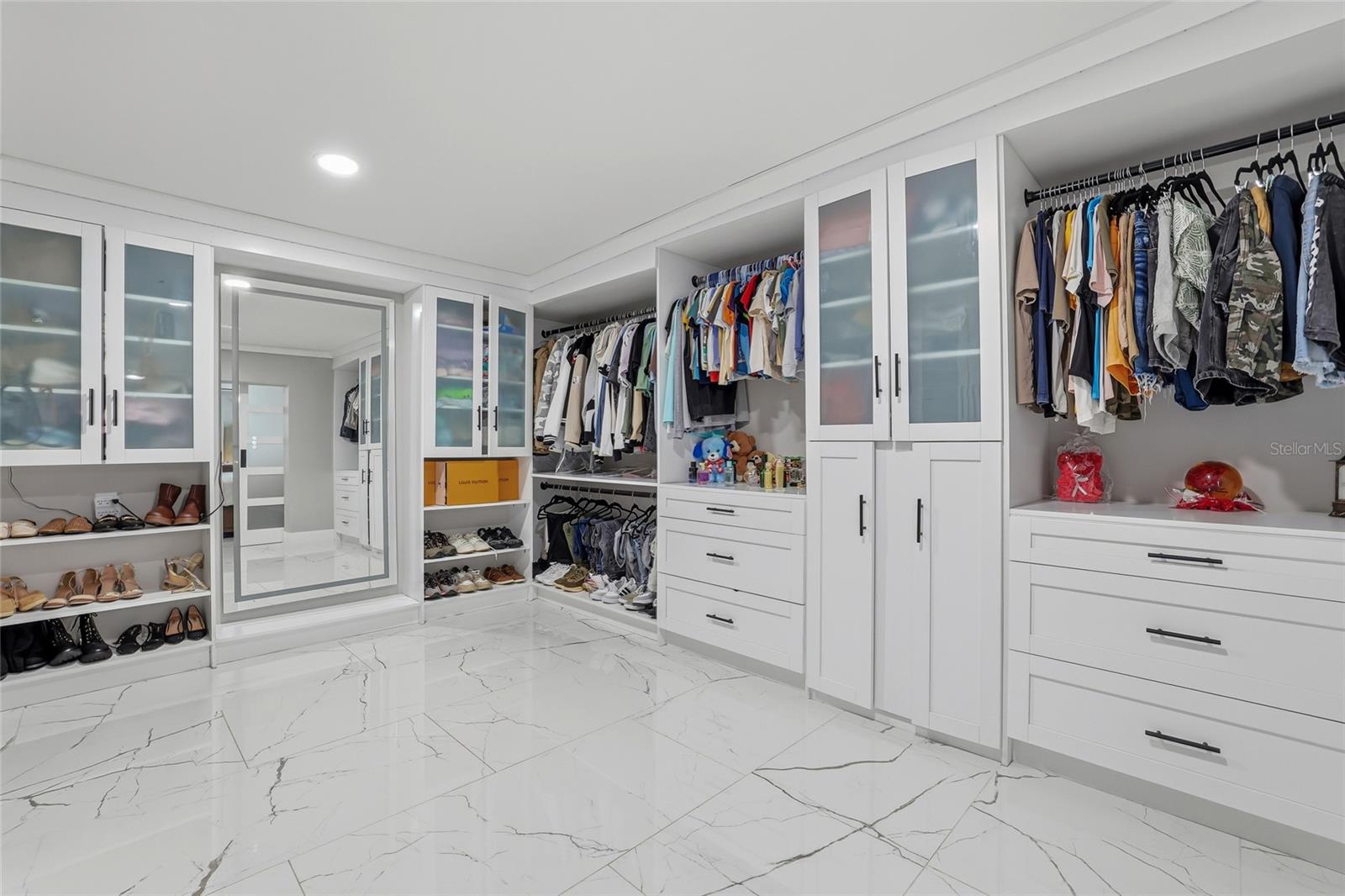 BLOOMINGDALE SEC C UNIT 4 - Residential