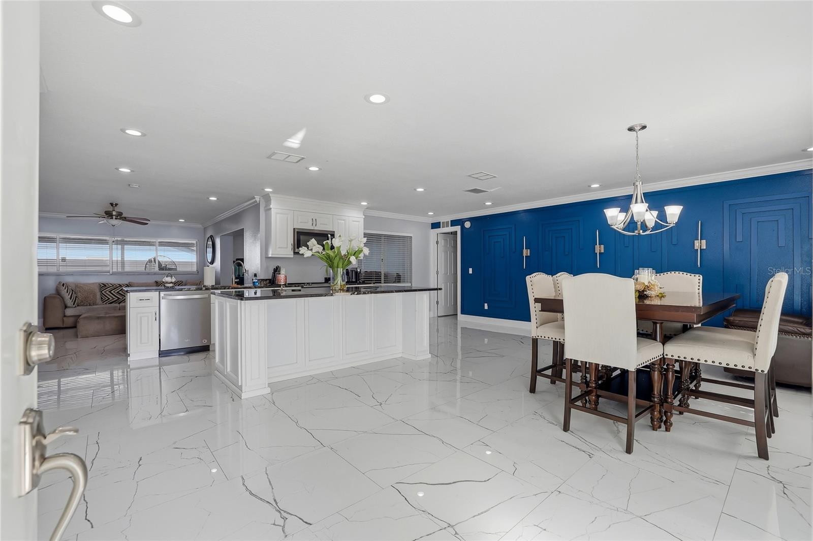 BLOOMINGDALE SEC C UNIT 4 - Residential