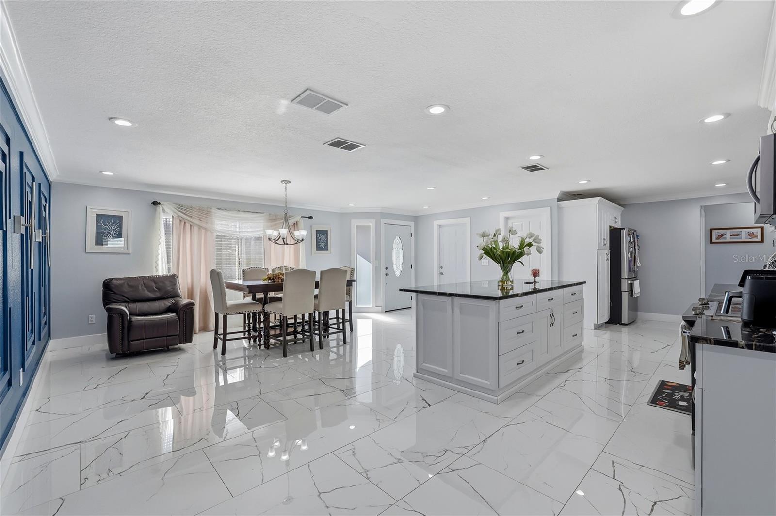 BLOOMINGDALE SEC C UNIT 4 - Residential