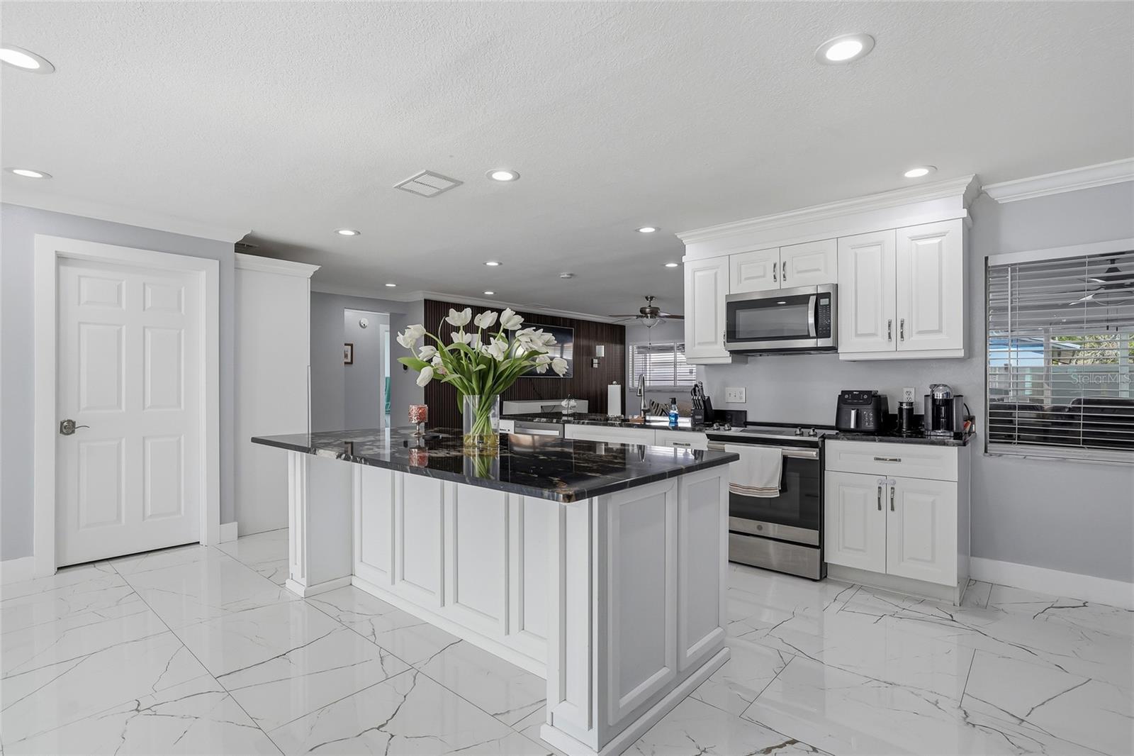 BLOOMINGDALE SEC C UNIT 4 - Residential