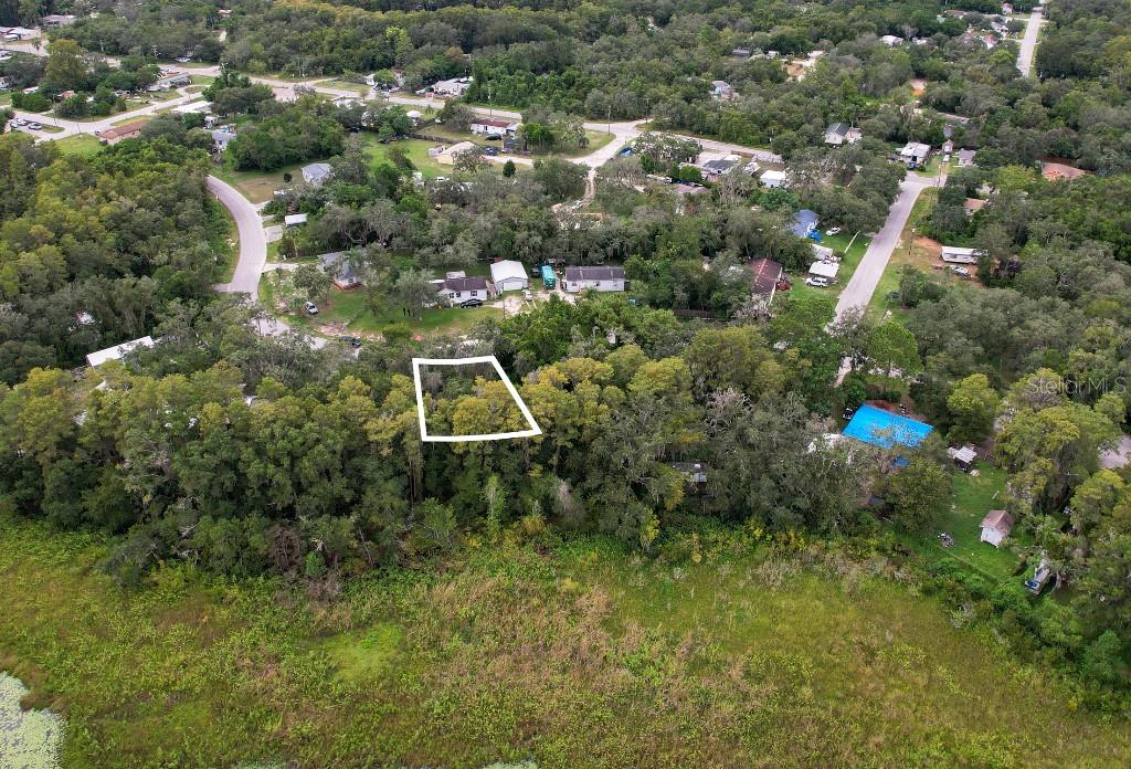 MOON LAKE ESTATES - Land