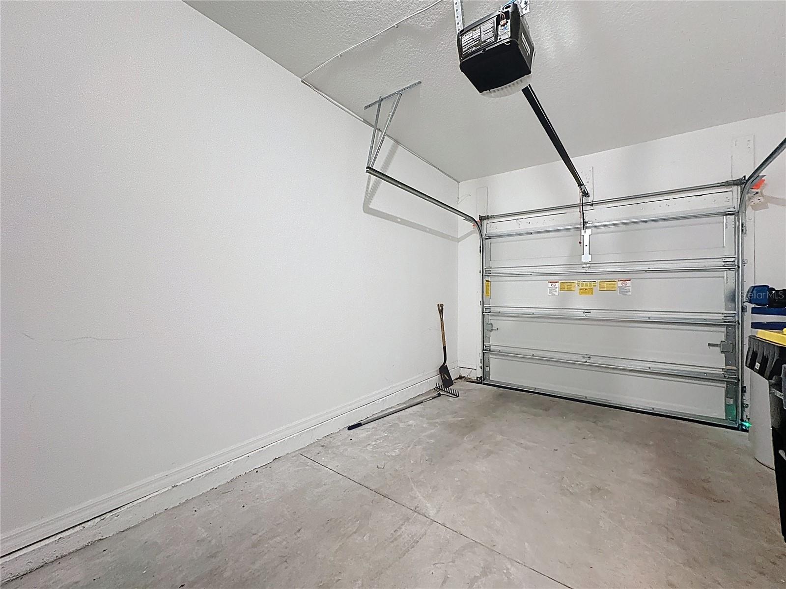 RESERVE/TOWN CENTER - Residential Lease