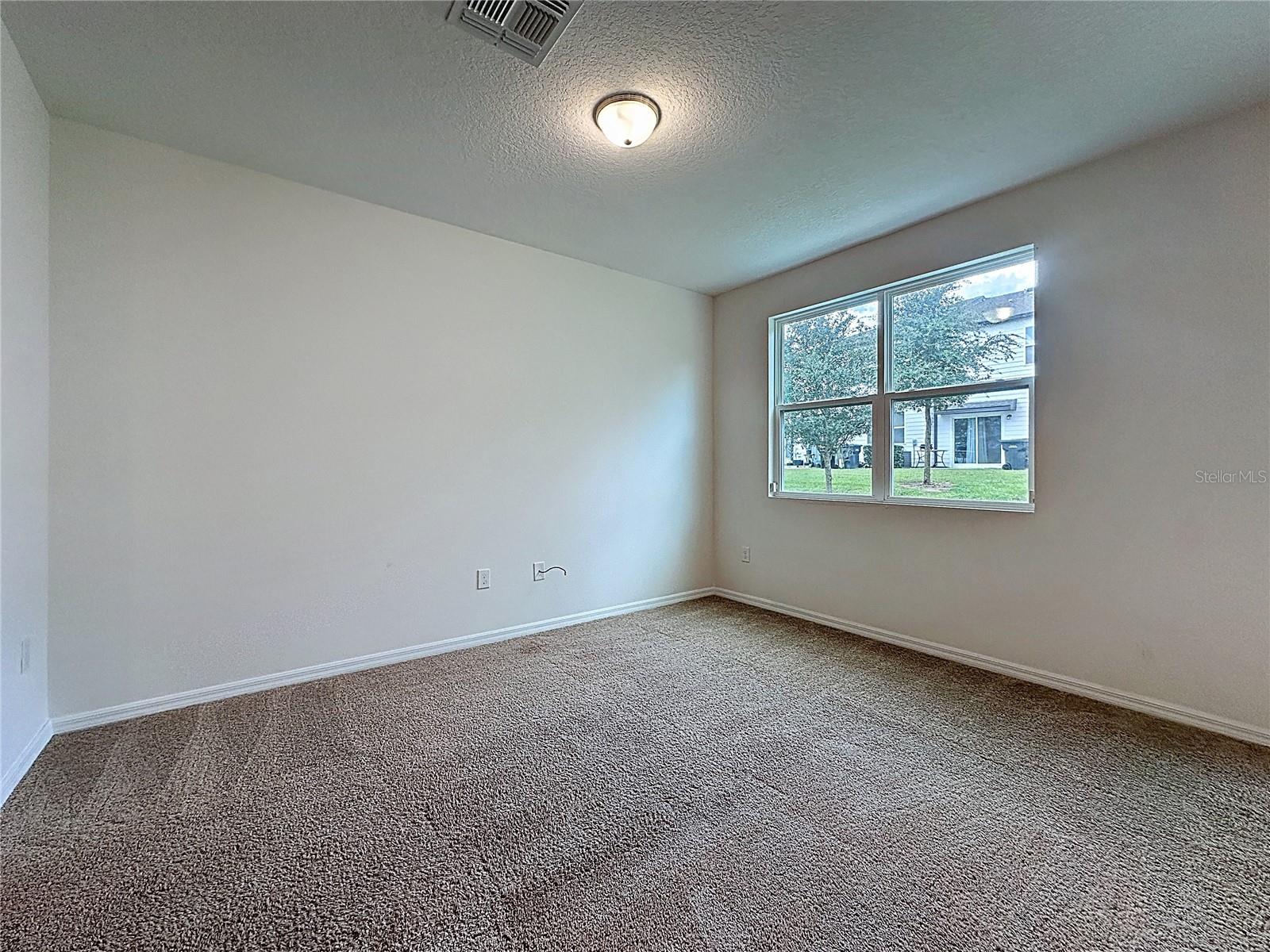 RESERVE/TOWN CENTER - Residential Lease