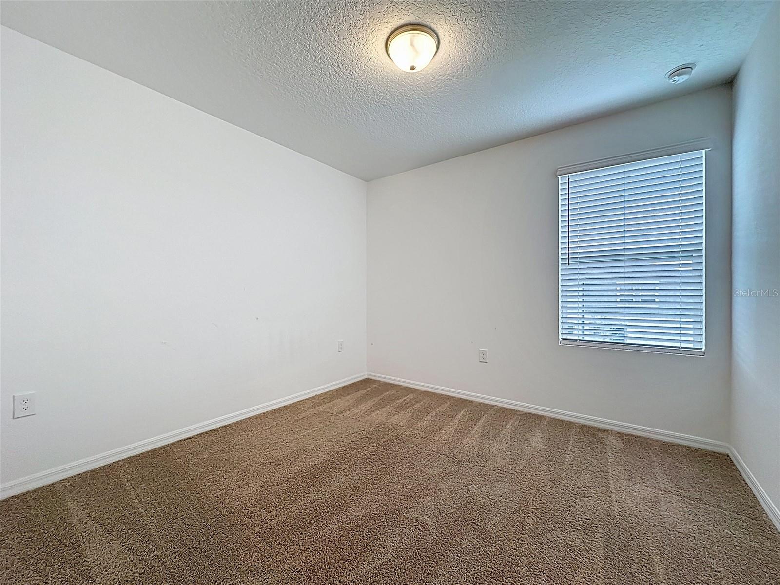 RESERVE/TOWN CENTER - Residential Lease