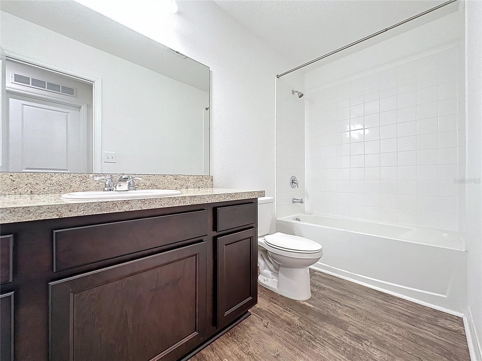 RESERVE/TOWN CENTER - Residential Lease