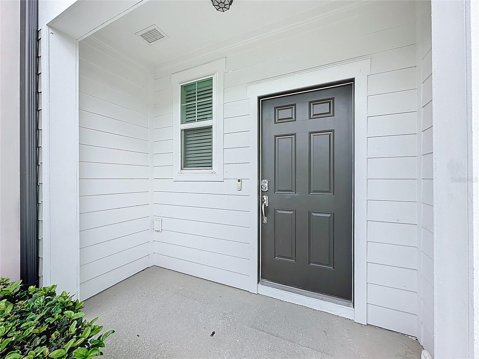 RESERVE/TOWN CENTER - Residential Lease